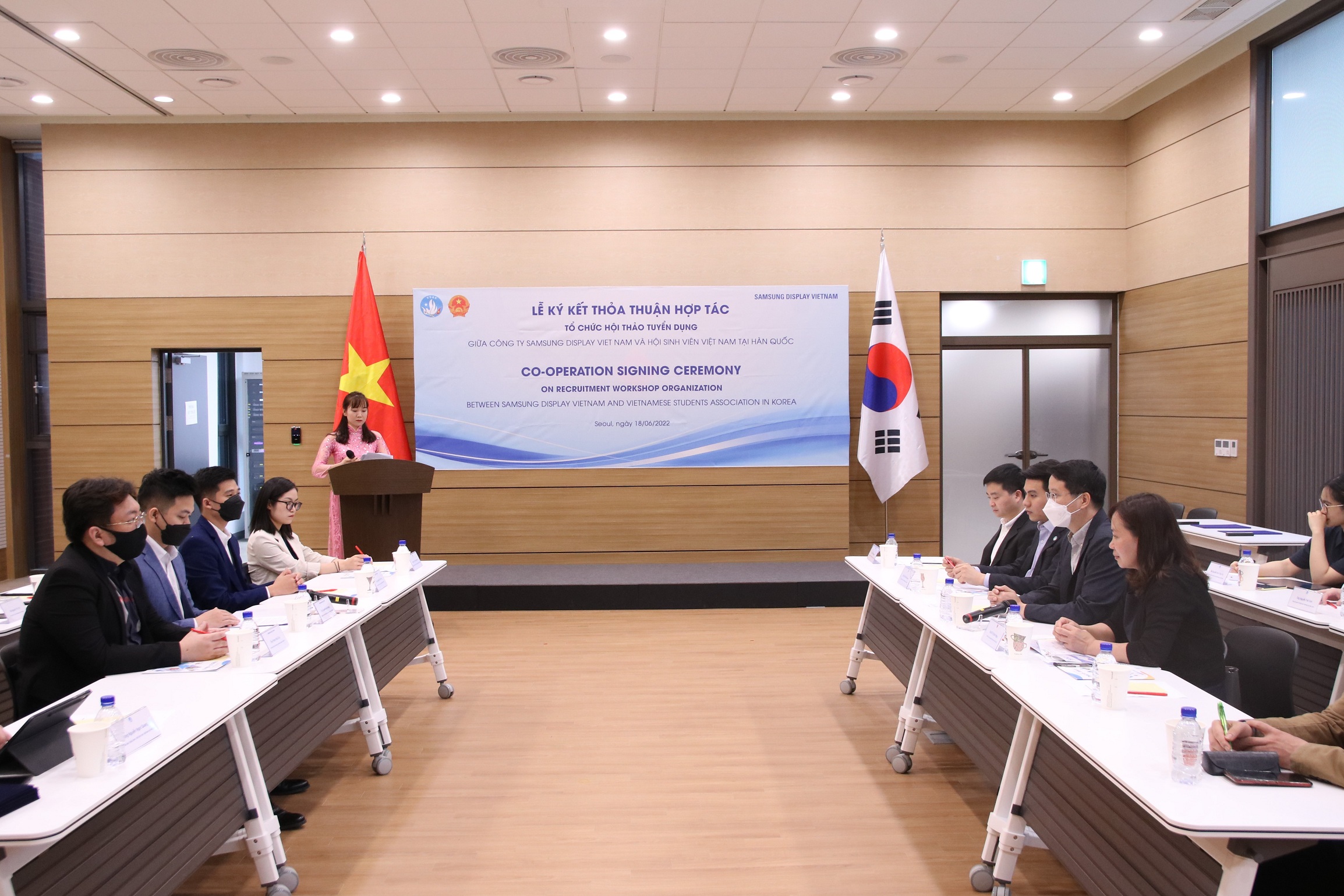 Samsung Display Vietnam (SDV) và Hội Sinh viên Việt Nam tại Hàn Quốc (VSAK) hợp tác tuyển dụng